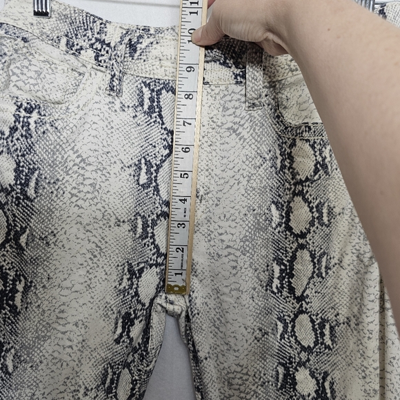 Shyanne Western Country Python Skinny Stretch Jeans Size 31 Short - Picture 8 of 14